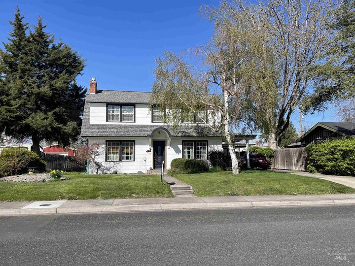 736 3rd St  Clarkston WA 99403 photo