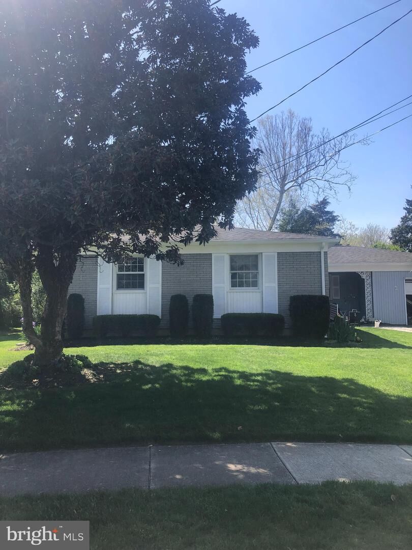 Property Photo: 8 Tampa Place NJ 08012