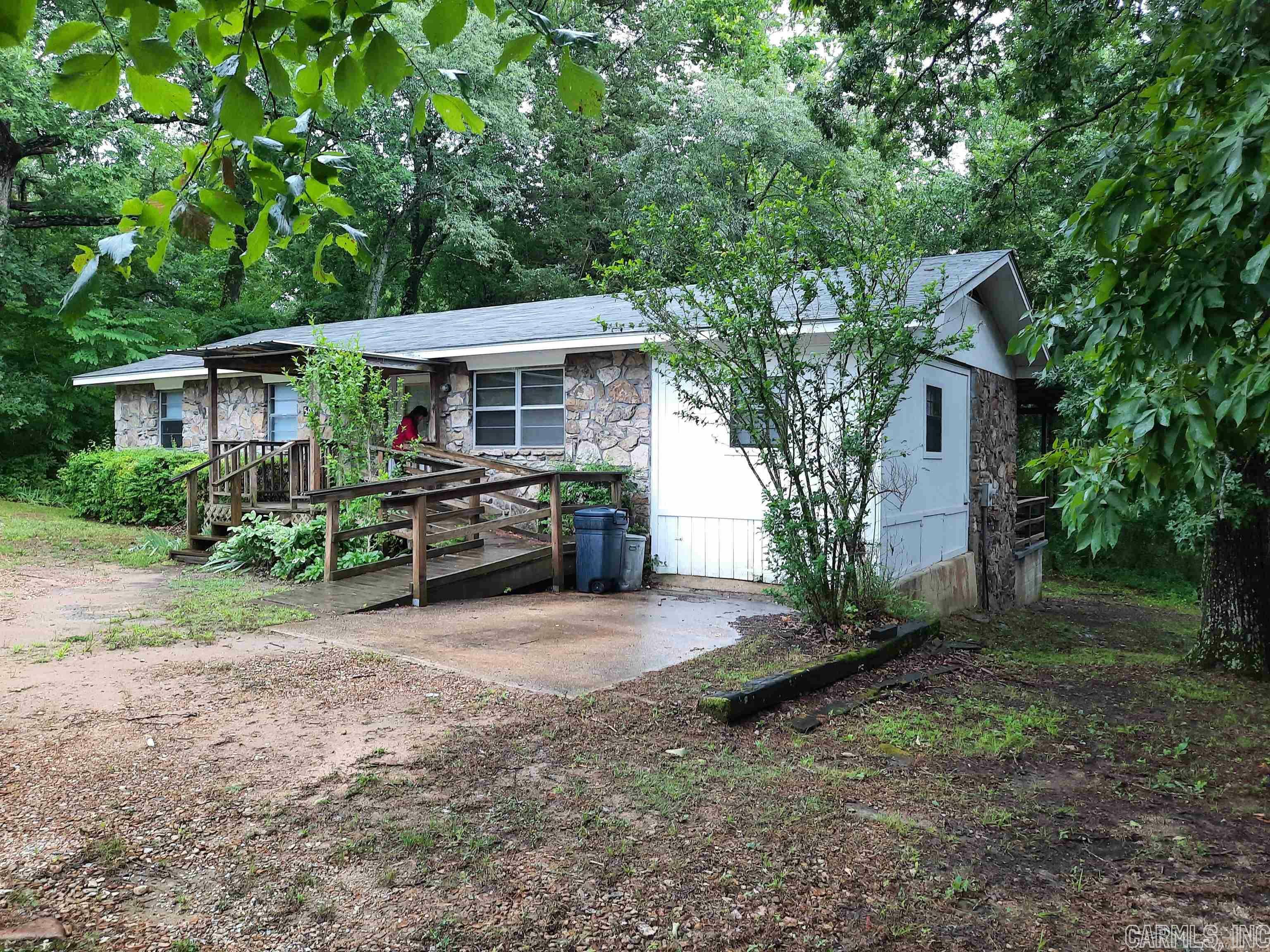 Property Photo:  503 E Webb Street  AR 72560-9999 