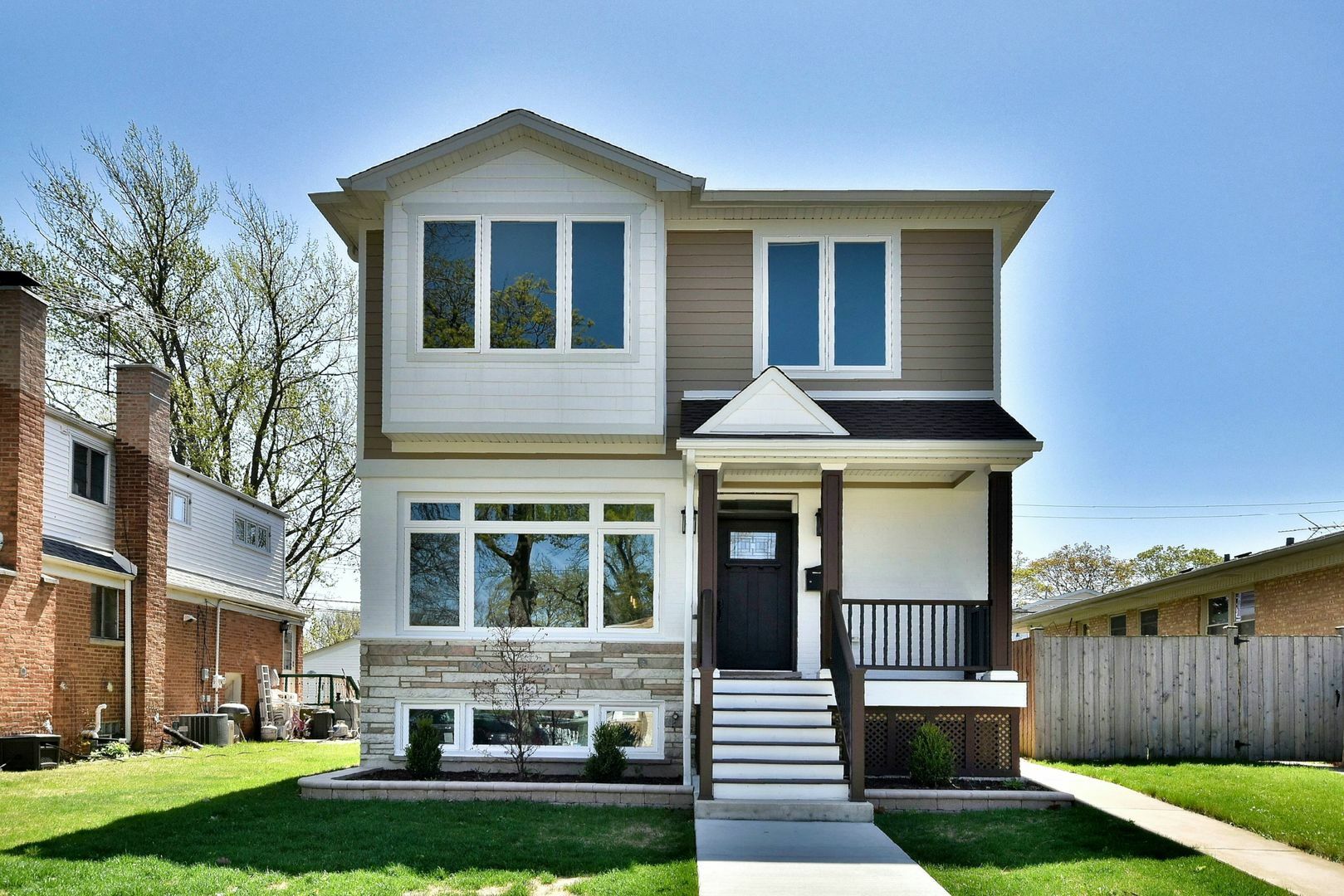 7607 W Palatine Avenue  Chicago IL 60631 photo