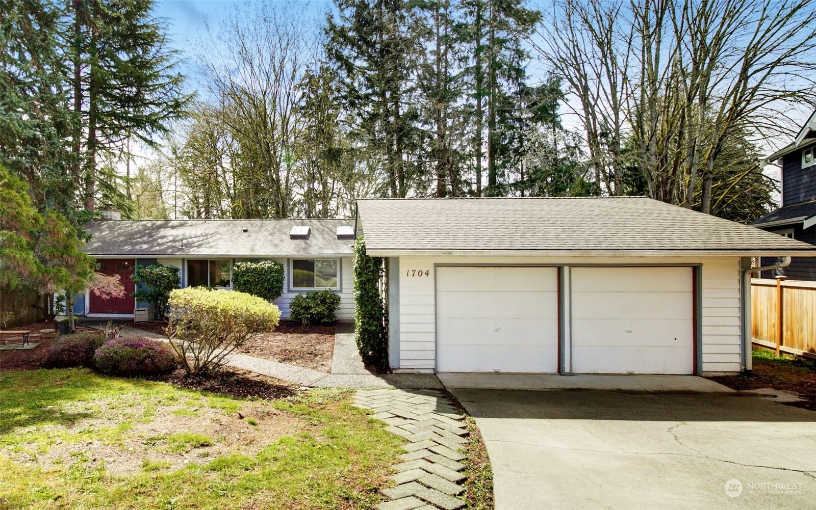 Home for sale in Bellevue 1704 172nd Court NE, Bellevue, WA 98204