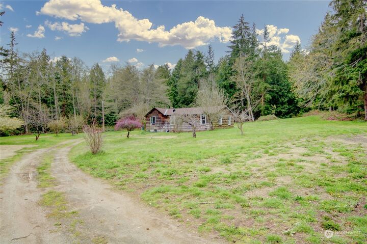 Property Photo:  2748 El Camano Street  WA 98282 