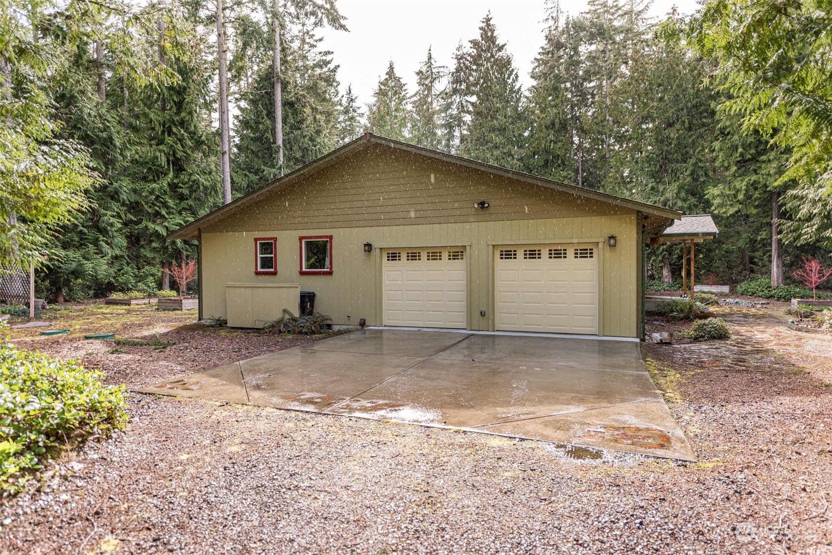 Property Photo:  521 Hunt Road  WA 98363 