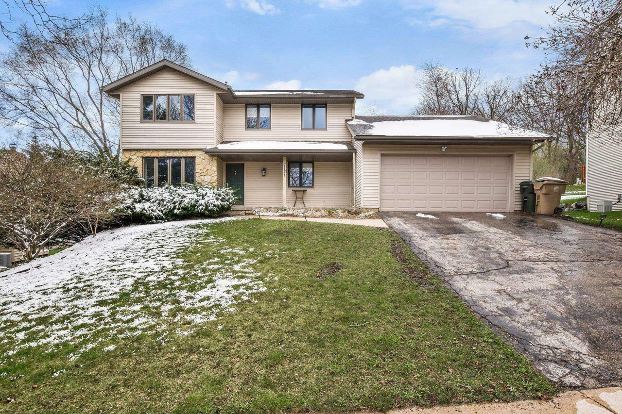 Property Photo:  7121 Gladstone Dr  WI 53719 