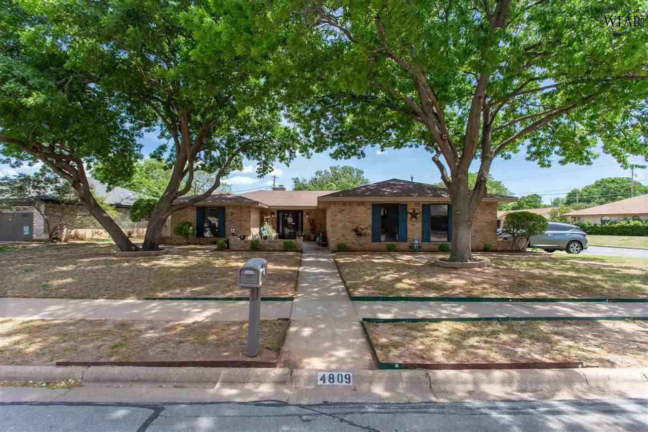 Property Photo: 4809 Rhea Road TX 76308