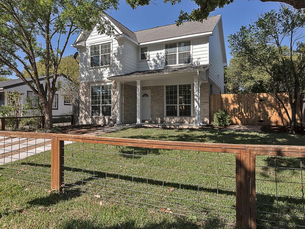 Property Photo: 5516 Avenue G 1 TX 78751