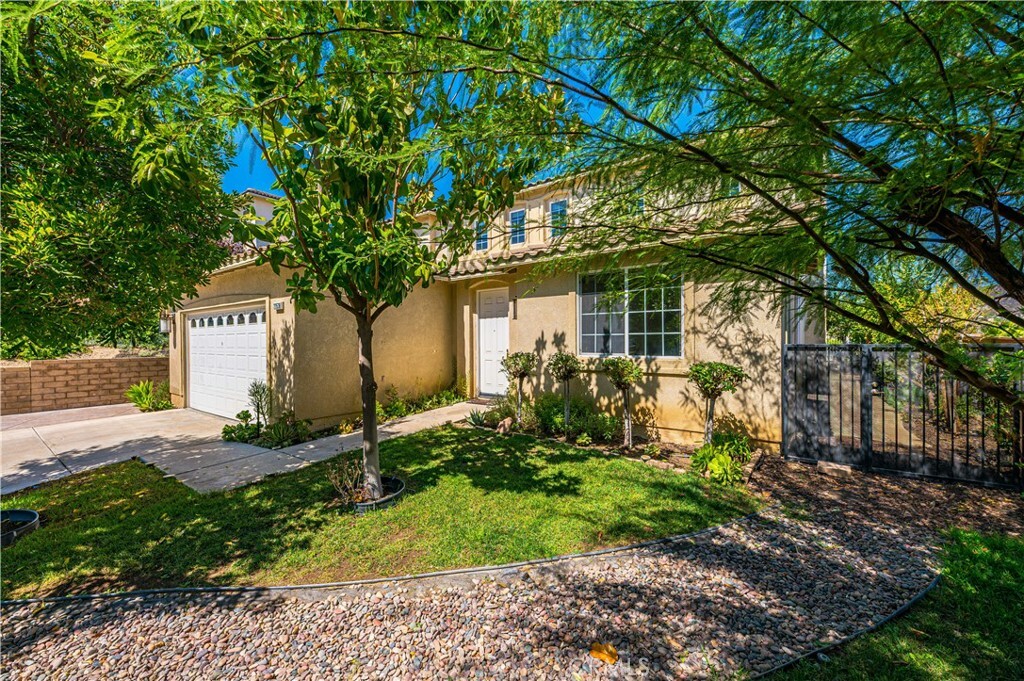 Property Photo:  23538 Saratoga Springs Place  CA 92562 