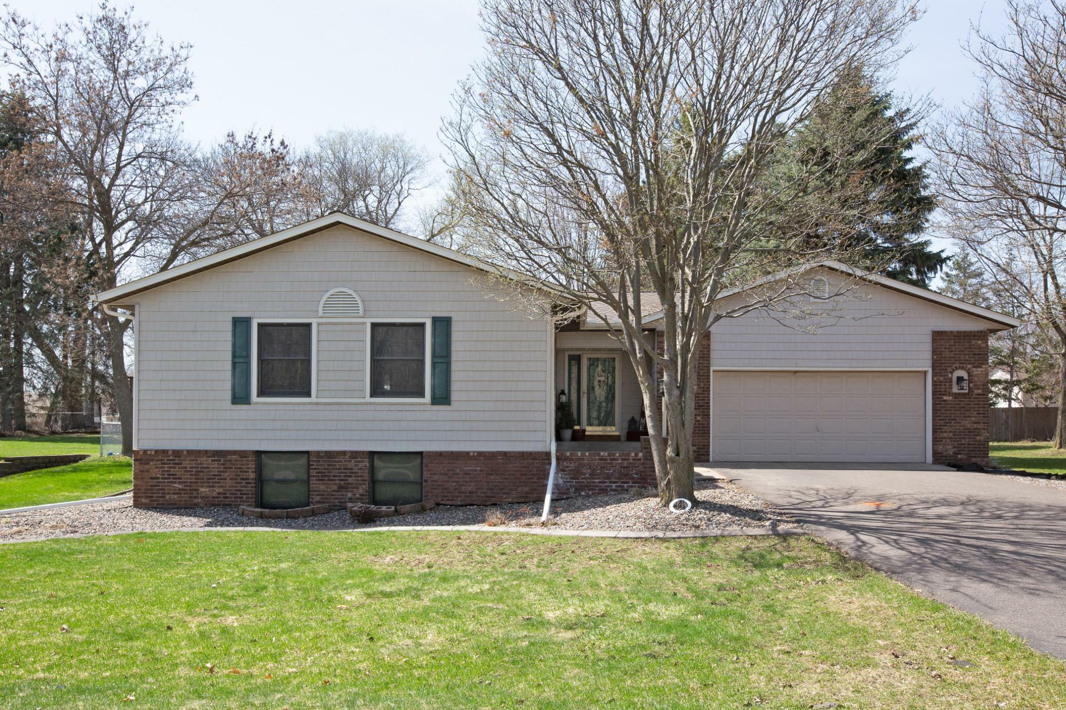 2947 Bellaire Avenue  Maplewood MN 55109 photo