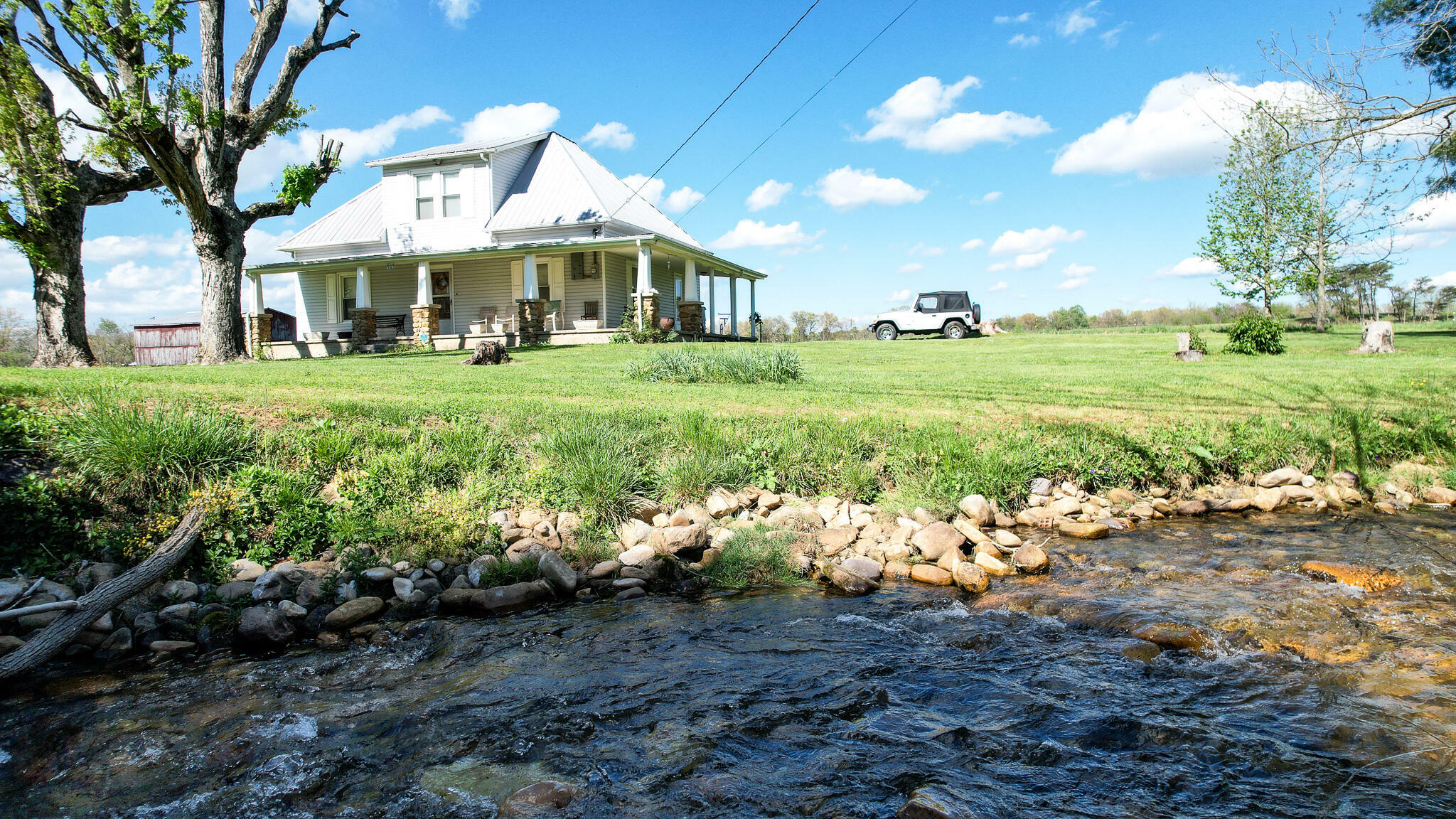 Property Photo:  905 North Water Fork Road  TN 37743 