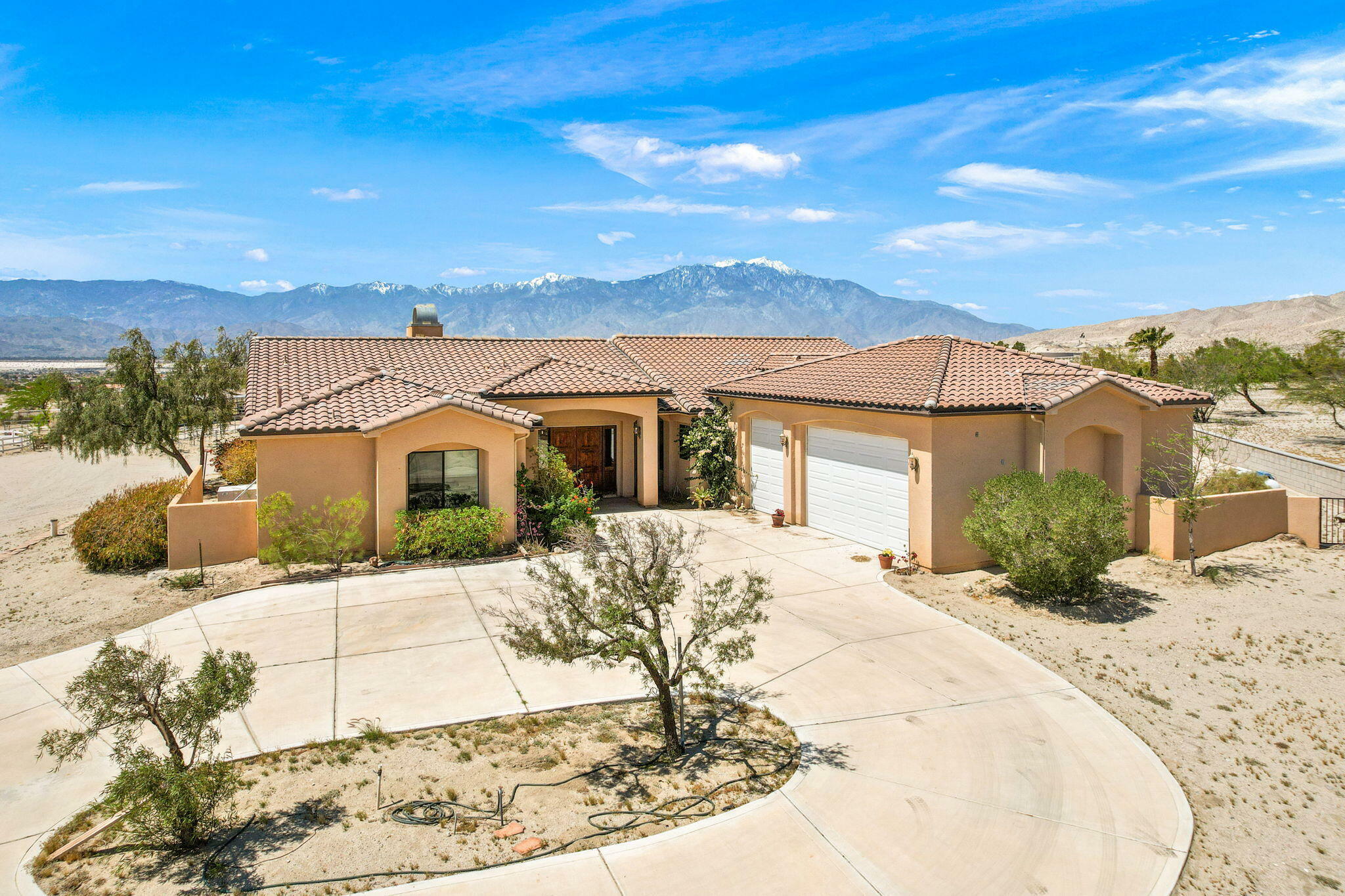 Property Photo:  28455 Via Las Palmas  CA 92276 