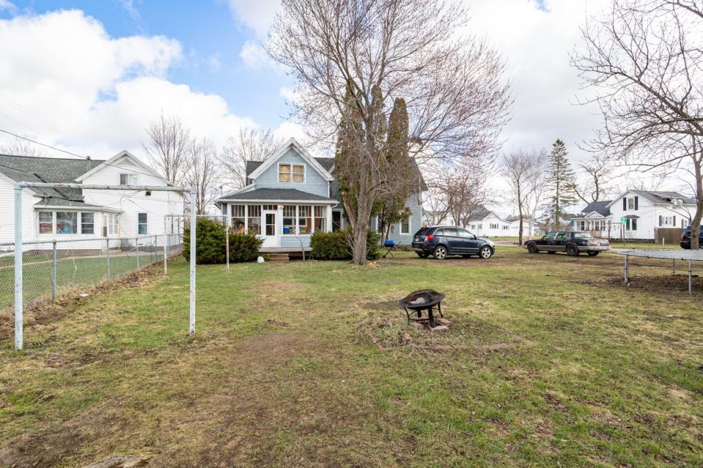 Property Photo:  1501 1st St W  WI 54452 