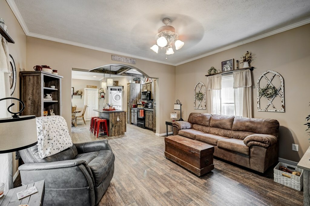 Property Photo: 8529 State Route 815 KY 42301