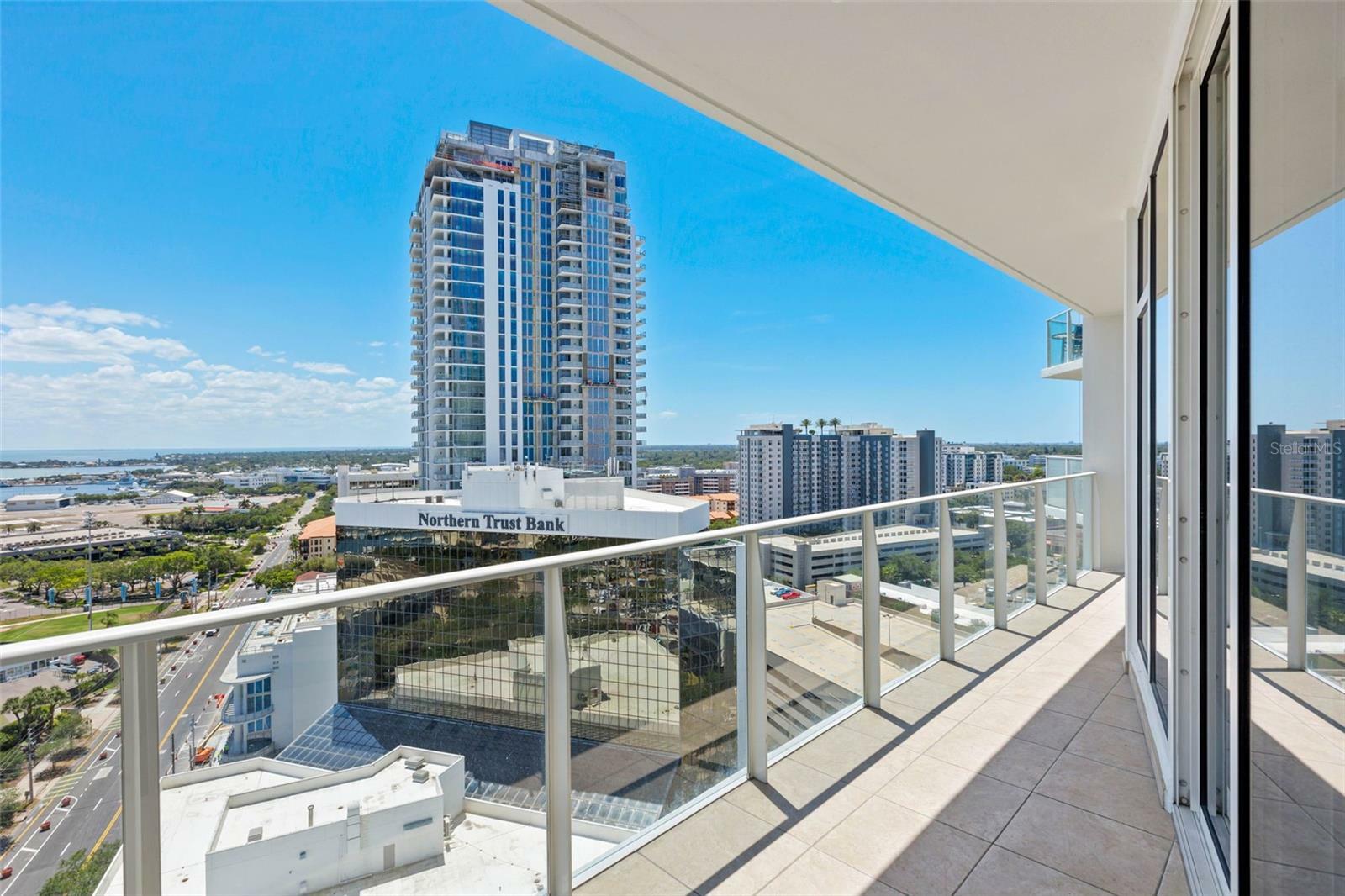 Property Photo: 175 1st Street S 1906 FL 33701