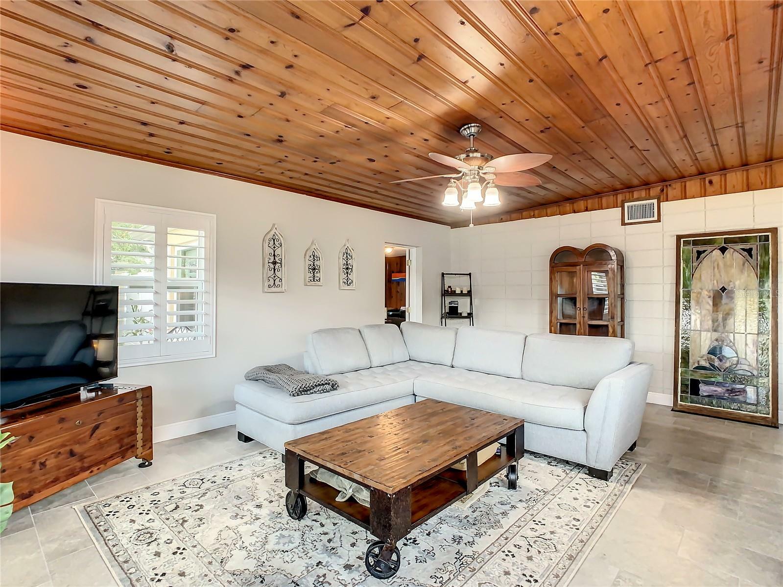 Property Photo: 3111 Williams Street FL 32806