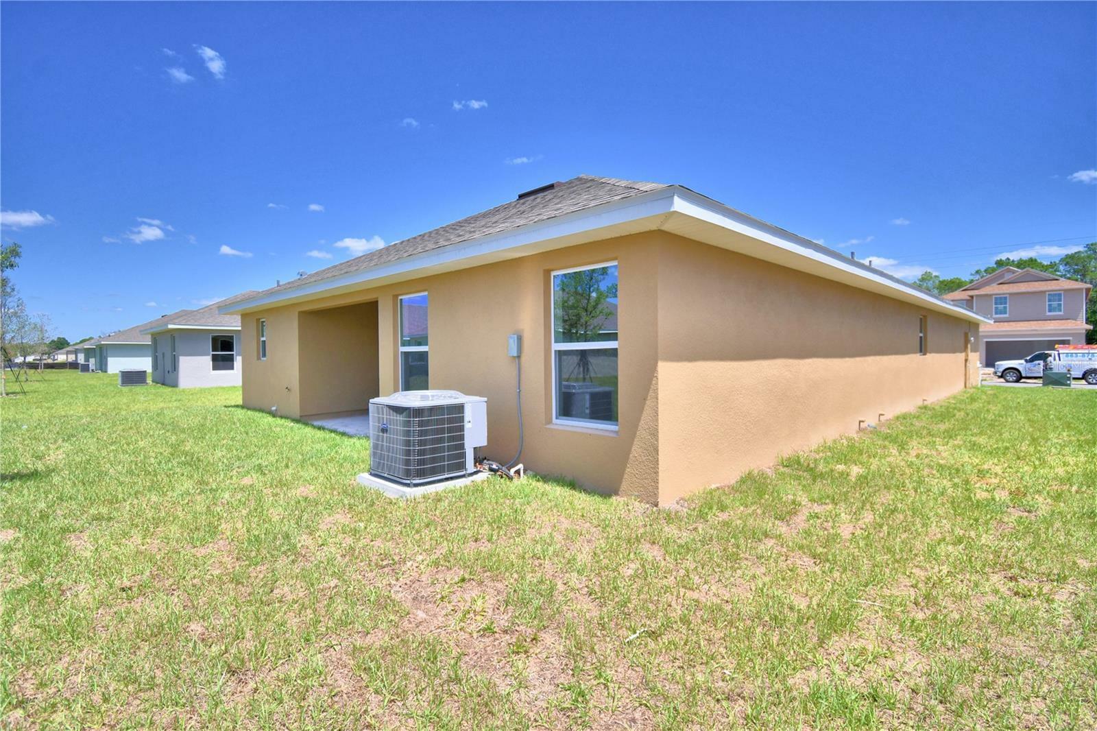 Property Photo:  2310 Friendly Confines Loop  FL 33837 