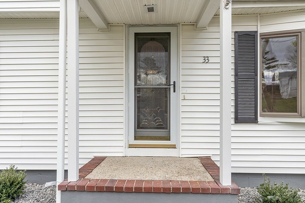 Property Photo: 33 Oak Hill Rd MA 01886