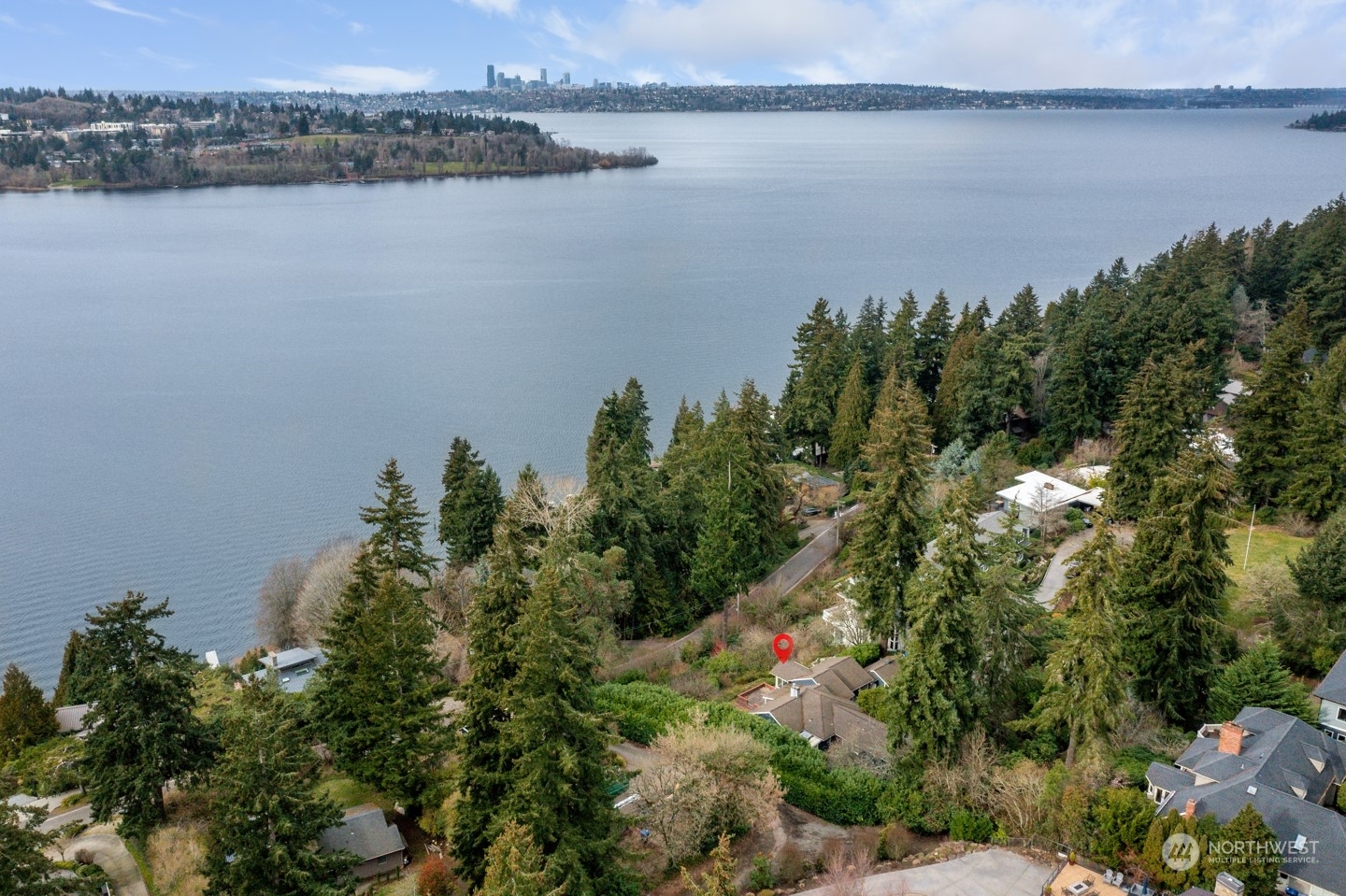 Property Photo:  2227 Blarney Place SE  WA 98004 