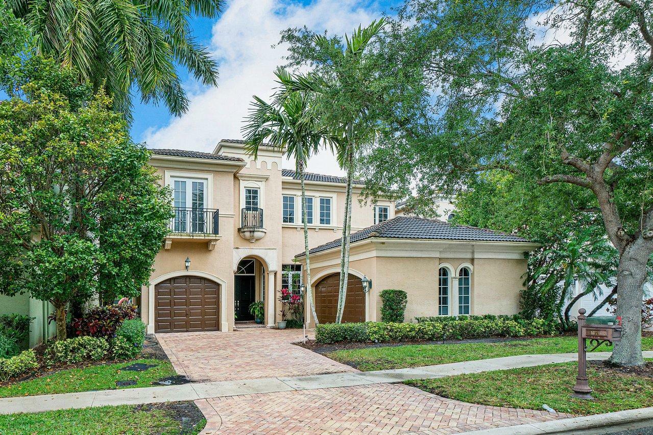 Property Photo: 17771 Lake Azure Way FL 33496