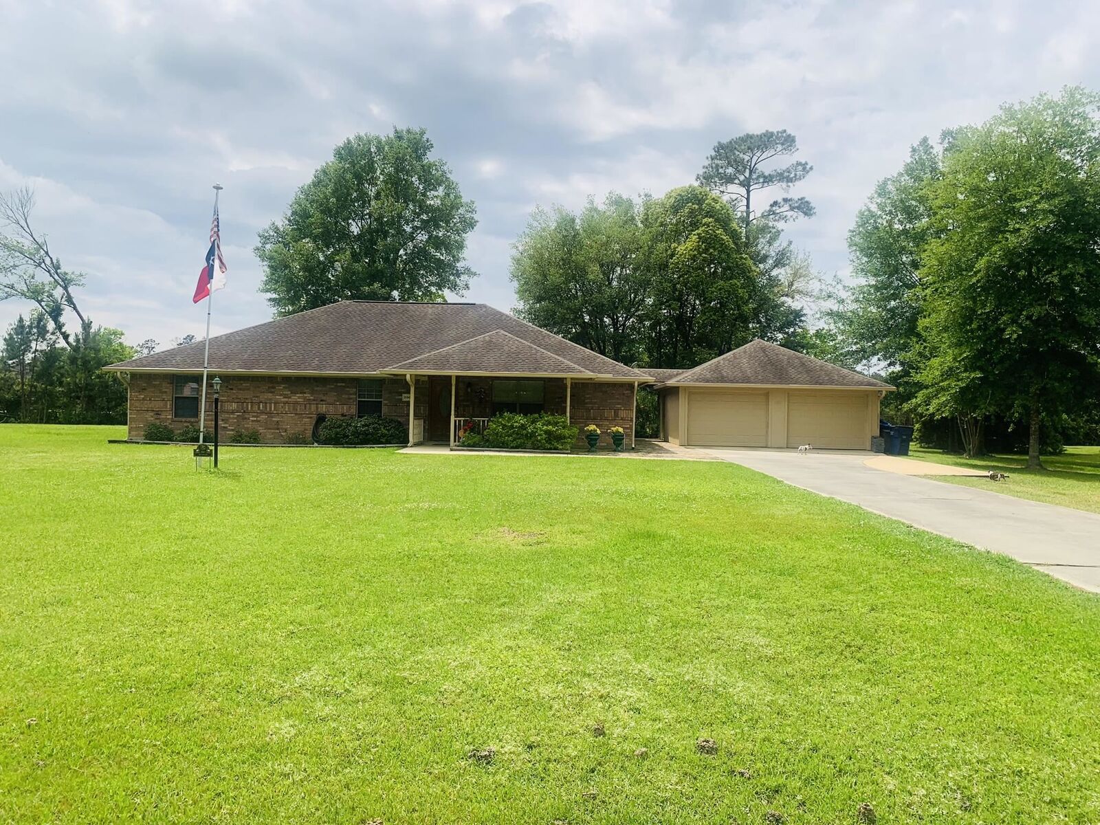 Property Photo: 2867 Ben Mac Dr TX 77632-7057