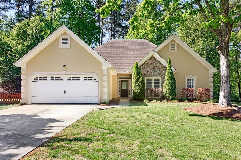 Property Photo:  720 Johns Landing Way  GA 30045 