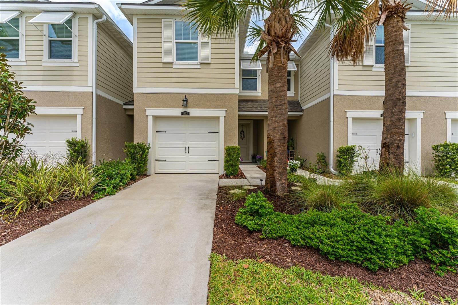 Property Photo:  1805 Sunset Wind Loop  FL 34677 