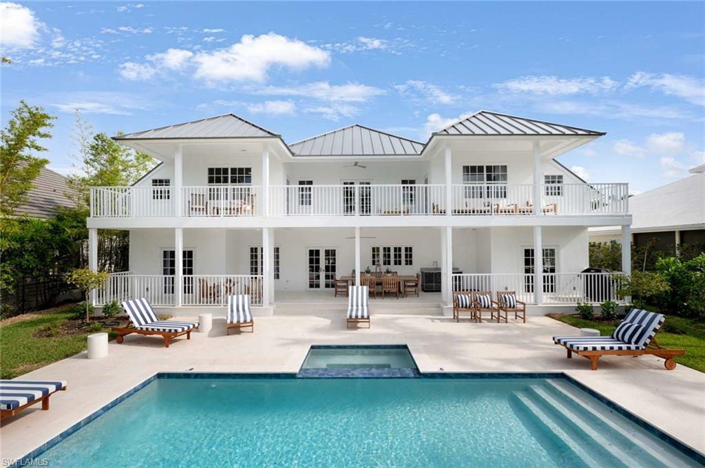 1500 Pelican Ave  Naples FL 34102 photo