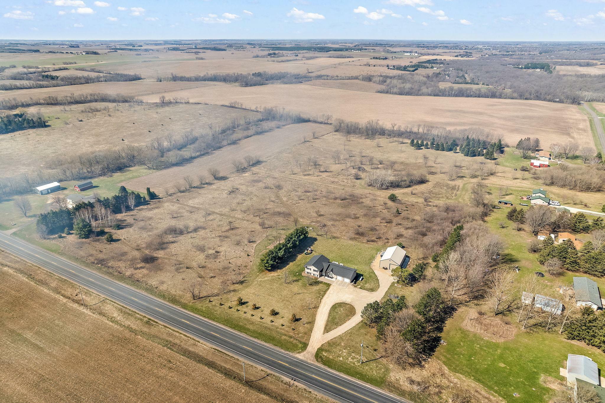 Property Photo:  1686 County Road T  WI 54017 