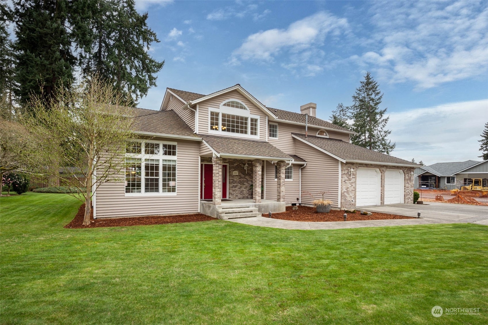 Property Photo:  10917 SE 325th Place  WA 98092 