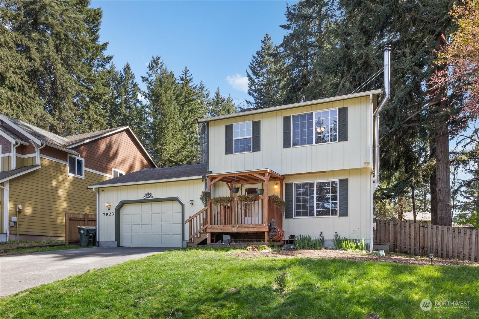 Property Photo:  7923 Incline Court SE  WA 98513 