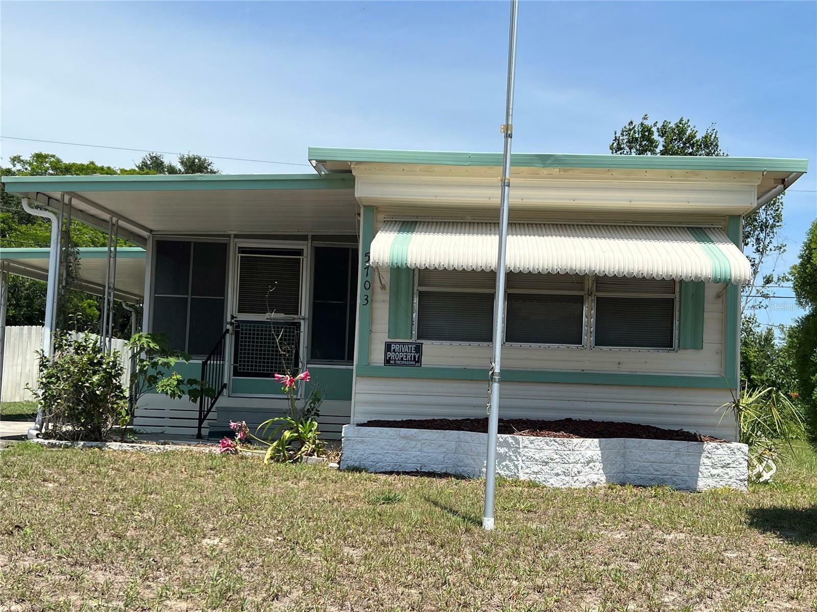 Property Photo: 5703 Sunshine Park Drive FL 34652