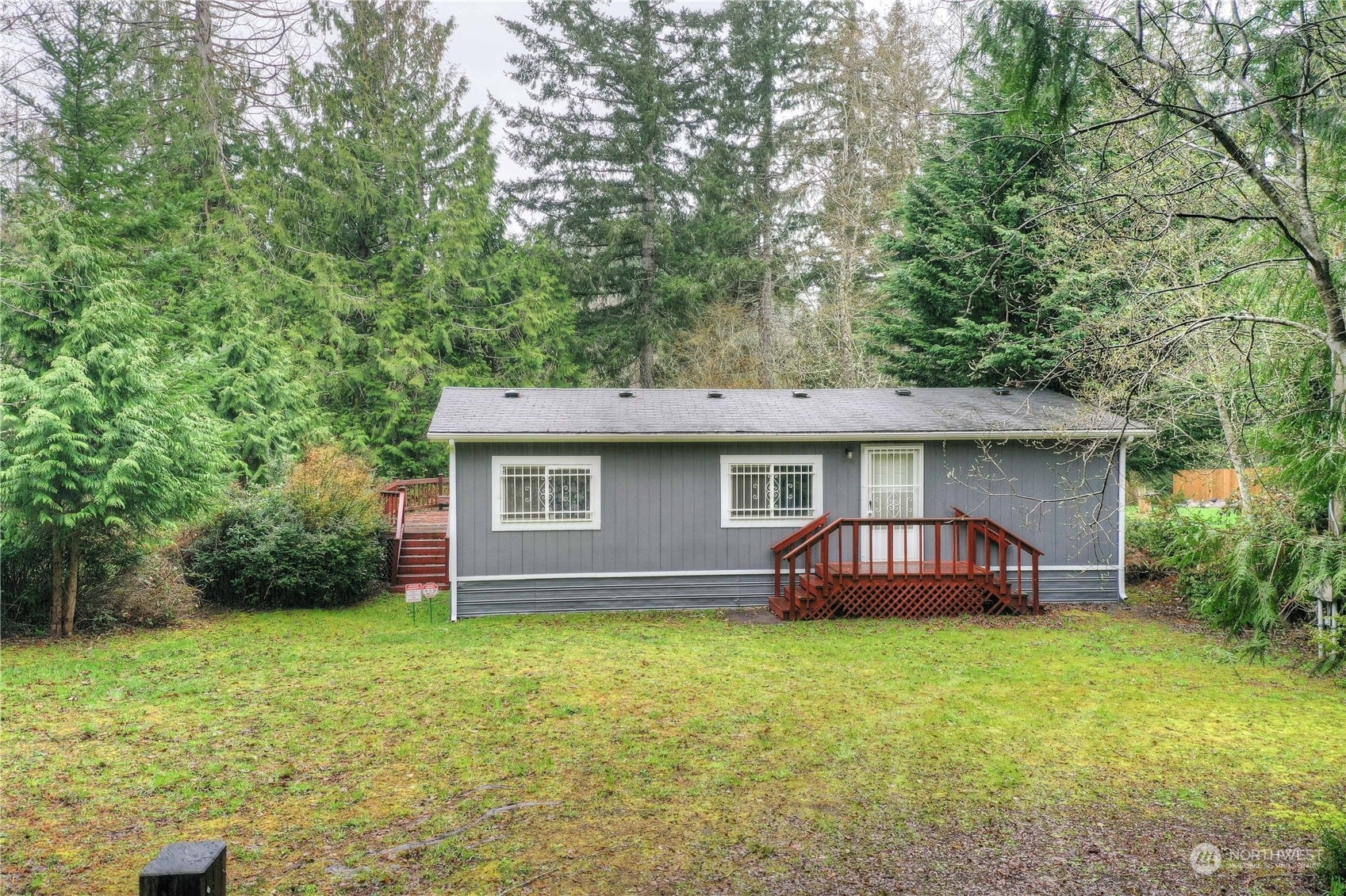 Property Photo:  891 E Lakeshore Drive W  WA 98584 