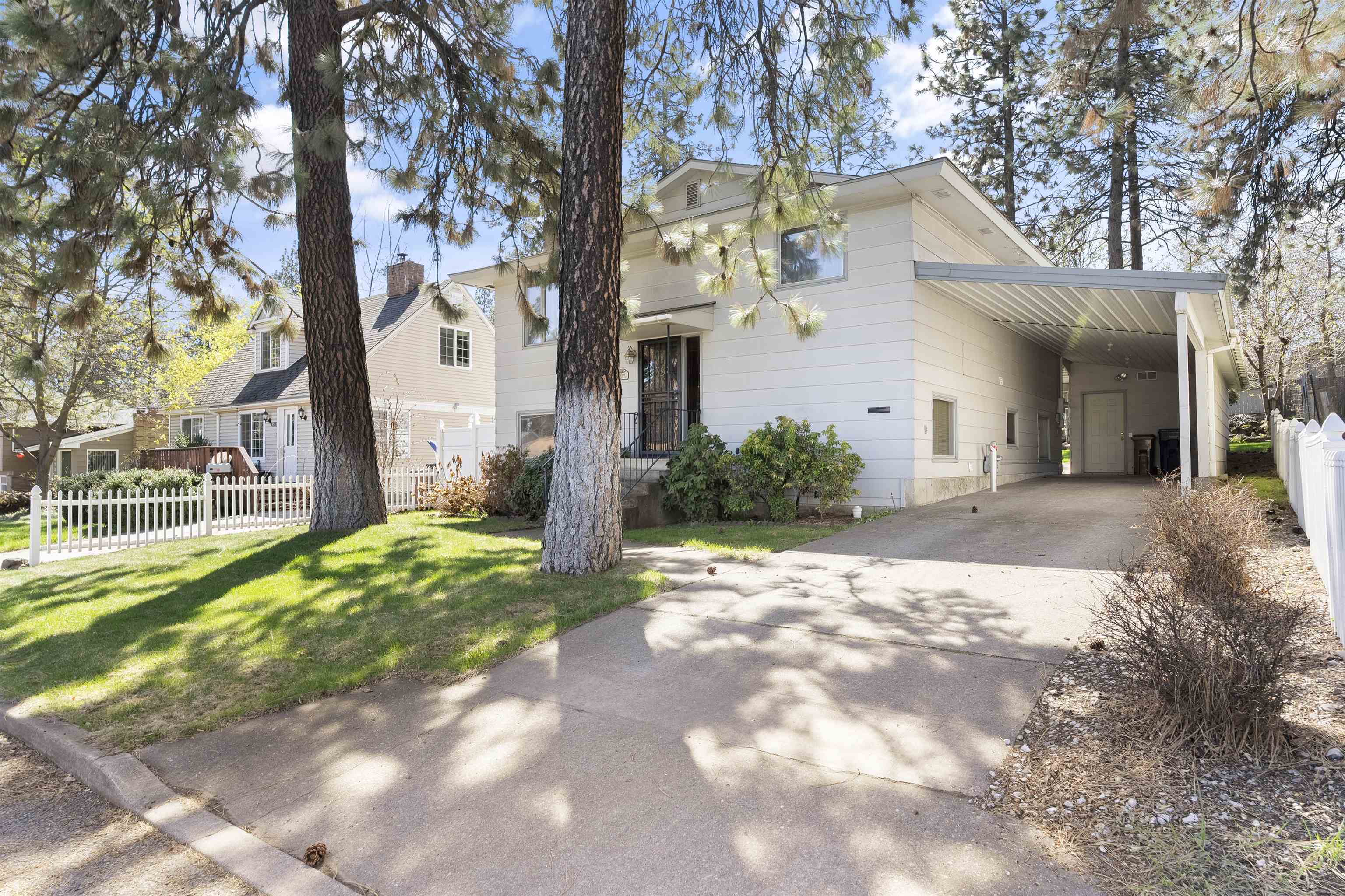 Property Photo: 3208 E 14th Ave WA 99202