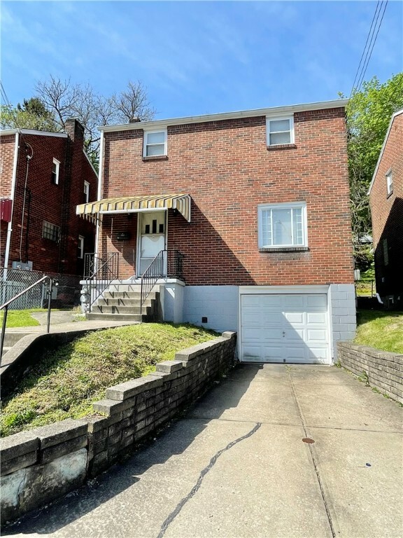 Property Photo:  921 Liberty St  PA 15136 