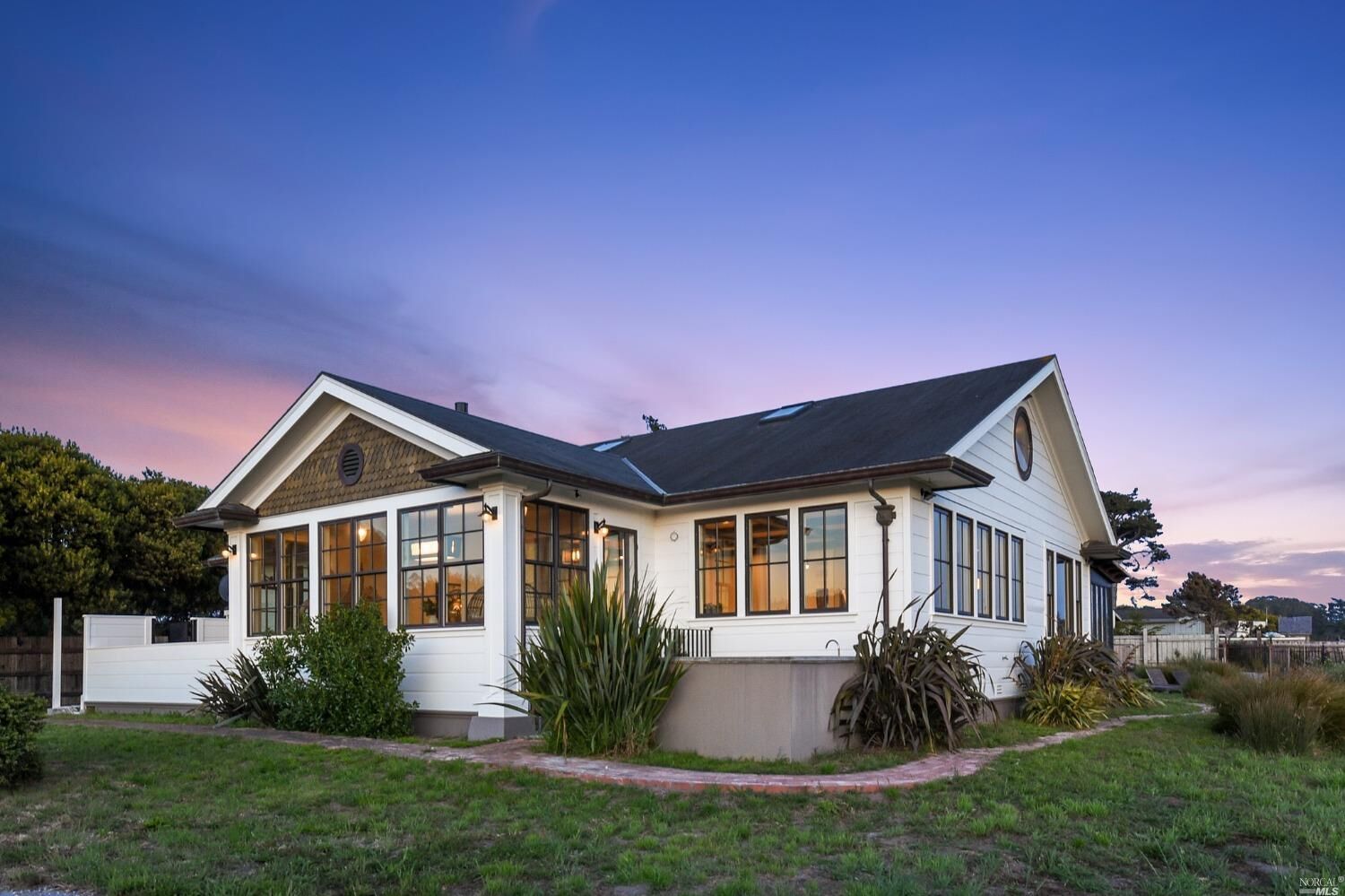 Property Photo:  271 Poplar Road  CA 94924 