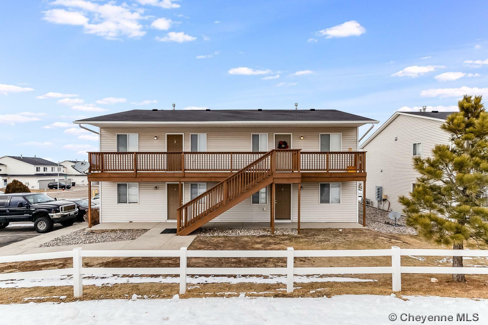 Property Photo: 639 W 2nd St WY 82007