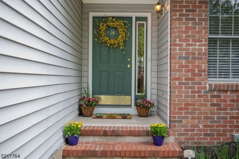 Property Photo:  14 Ashwood Trl  NJ 07005