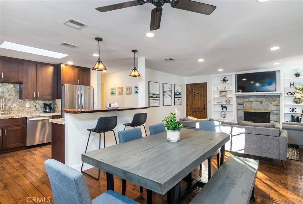 Property Photo:  14930 Otsego Street  CA 91403 