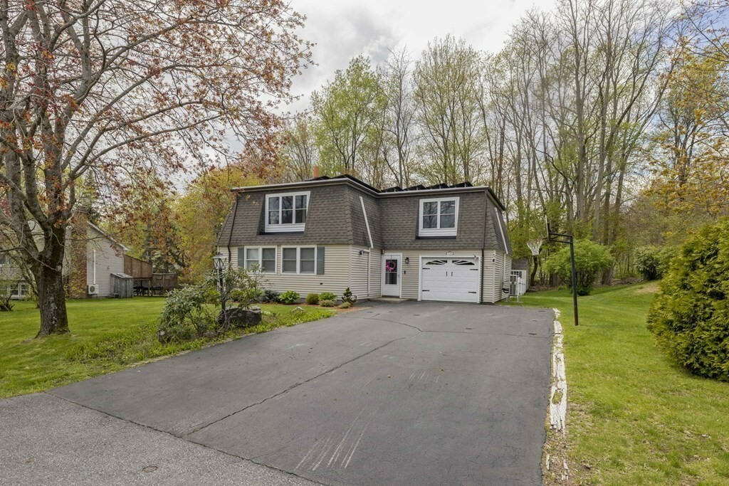 Property Photo: 13 Lorna Dr MA 01501