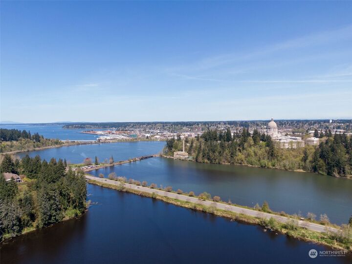 3 bed Olympia home for sale 1910 Evergreen Park Drive SW 1003, Olympia, WA 98502