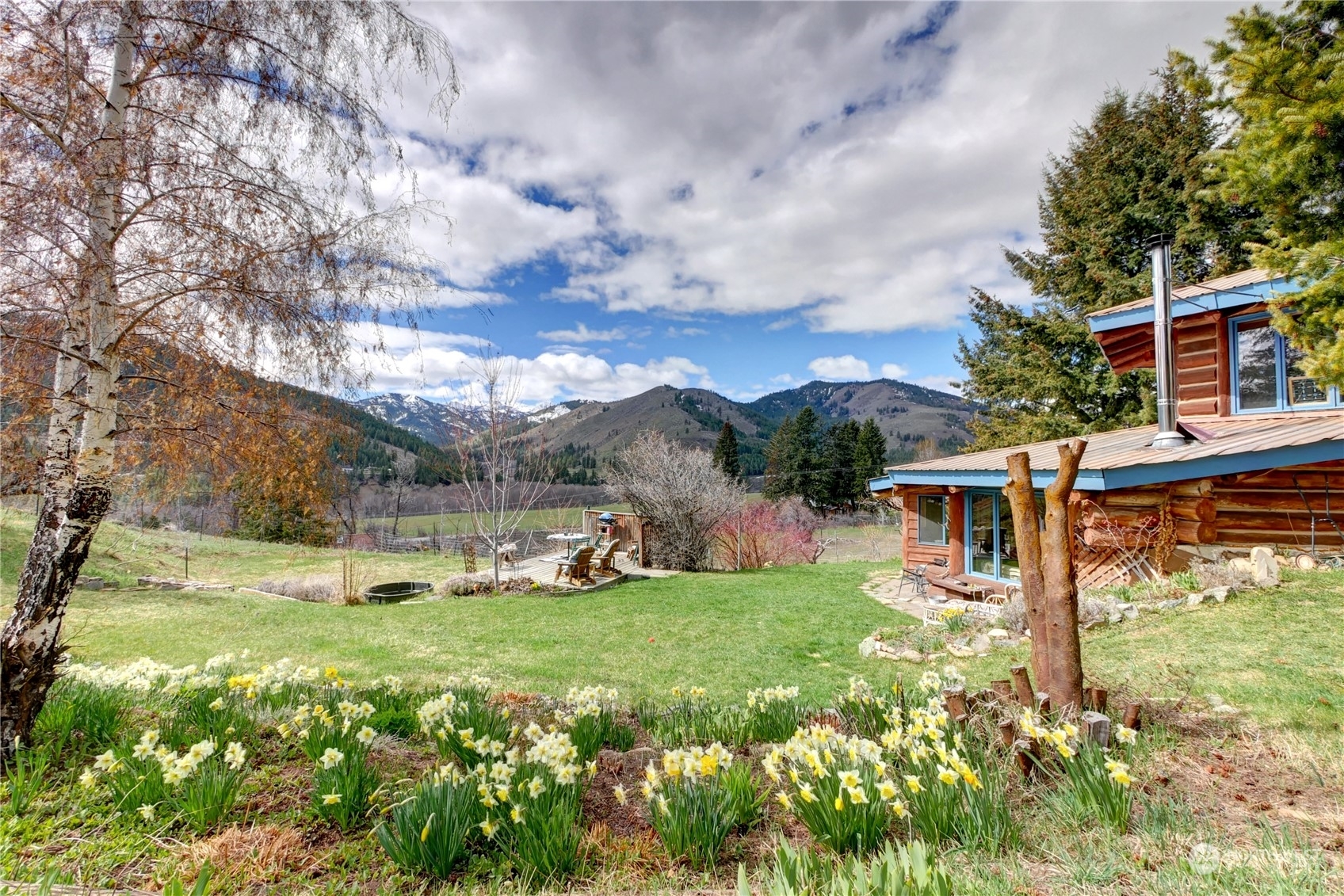 Property Photo:  338 Twisp River Road  WA 98856 