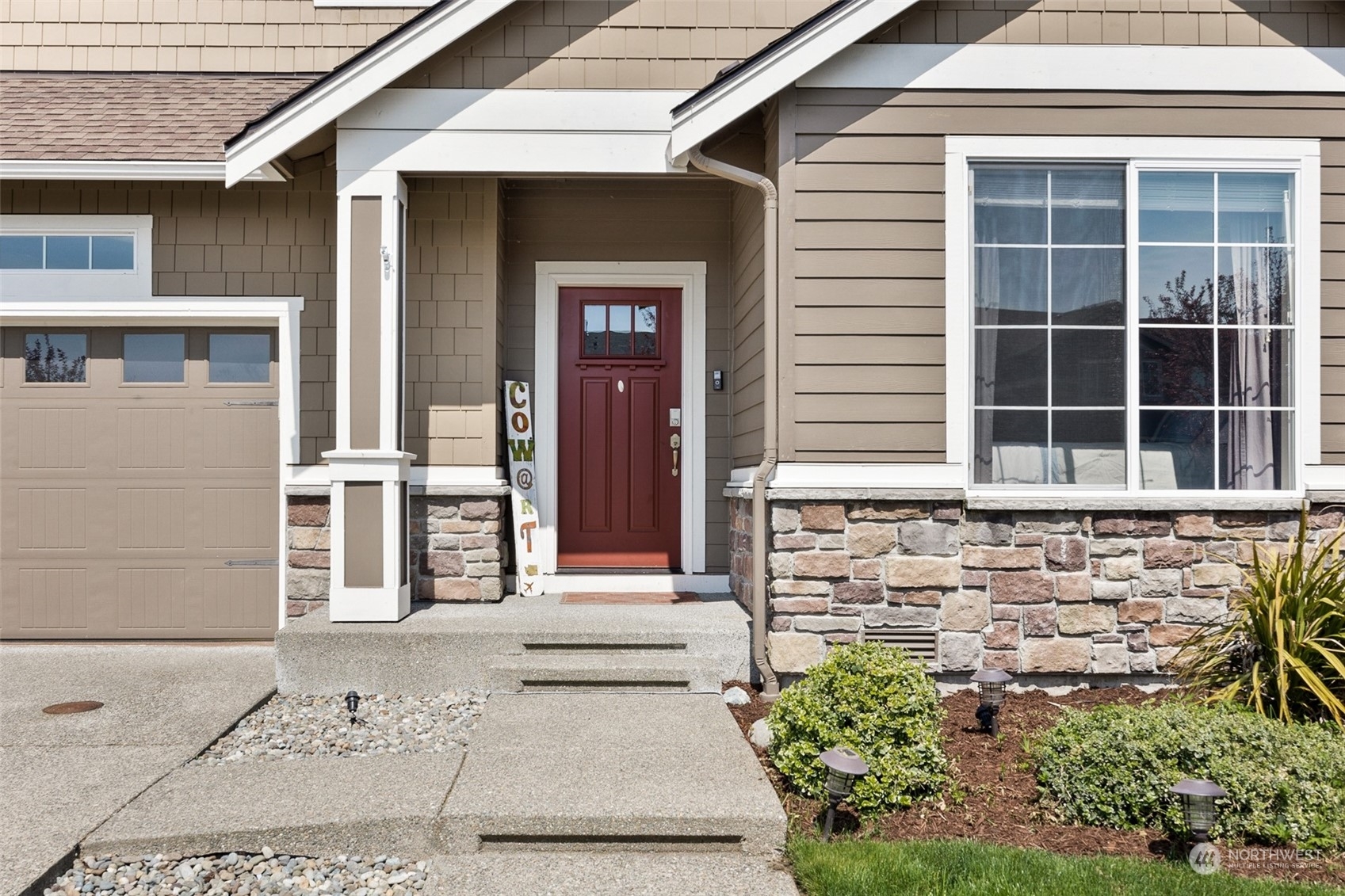 Property Photo:  13805 185th Avenue E  WA 98391 