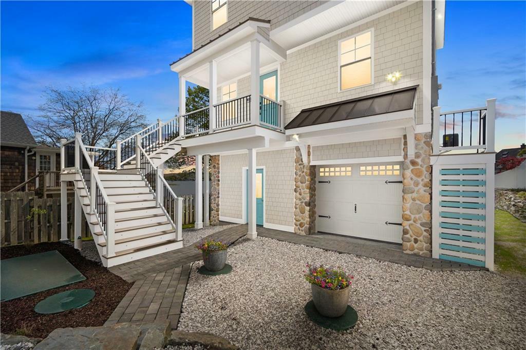 221 Riverside St  Portsmouth RI 02871 photo