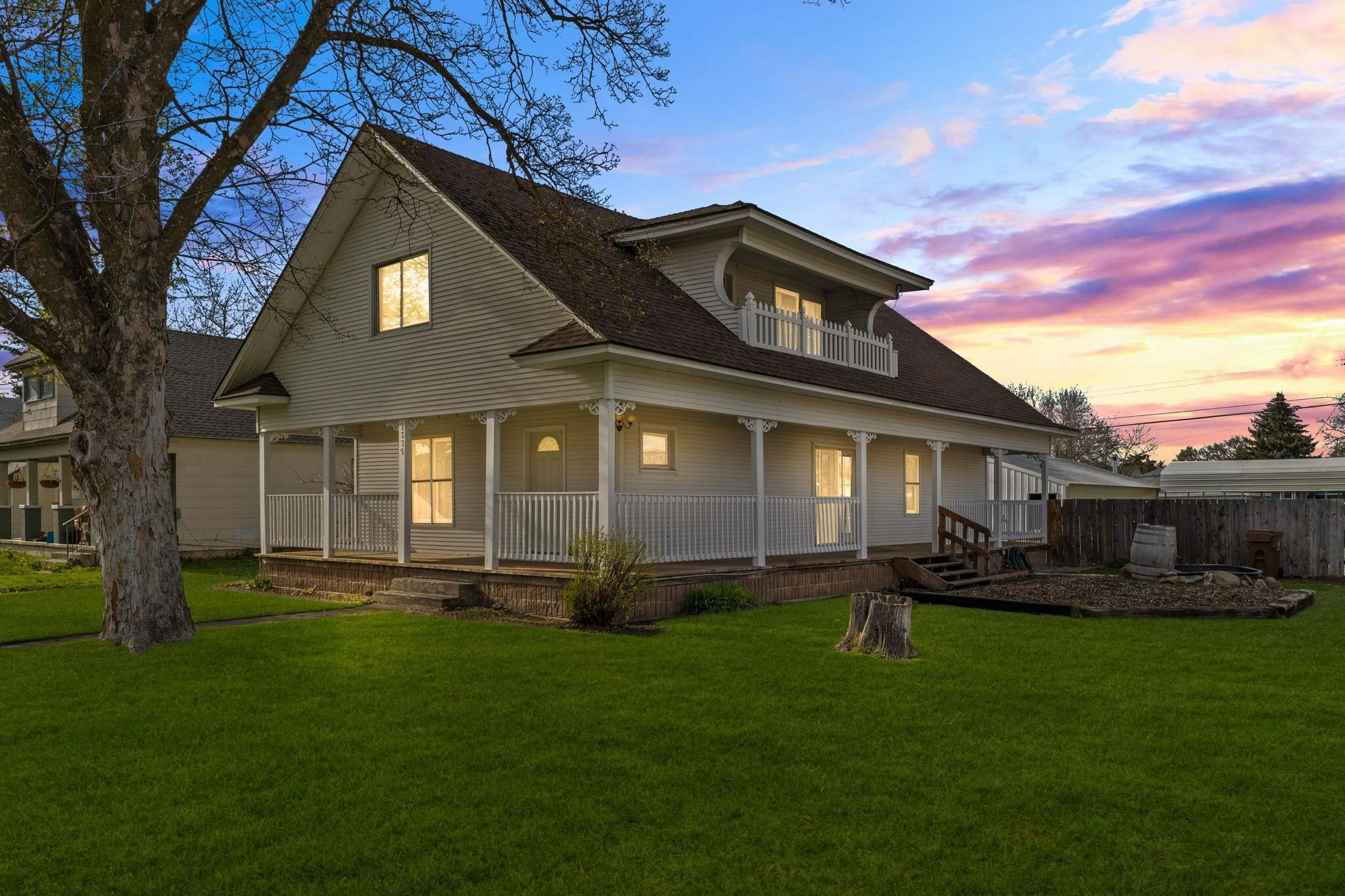 Property Photo: 2325 E Sharp Ave WA 99202