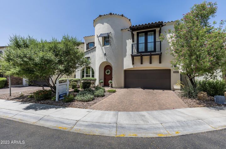 Property Photo:  4608 N 33rd Place  AZ 85018 