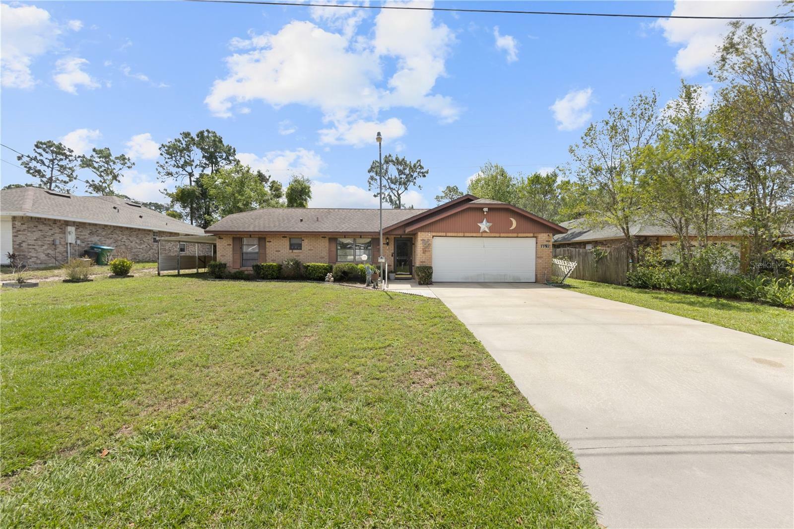 Property Photo:  2271 Rabenton Road  FL 32738 