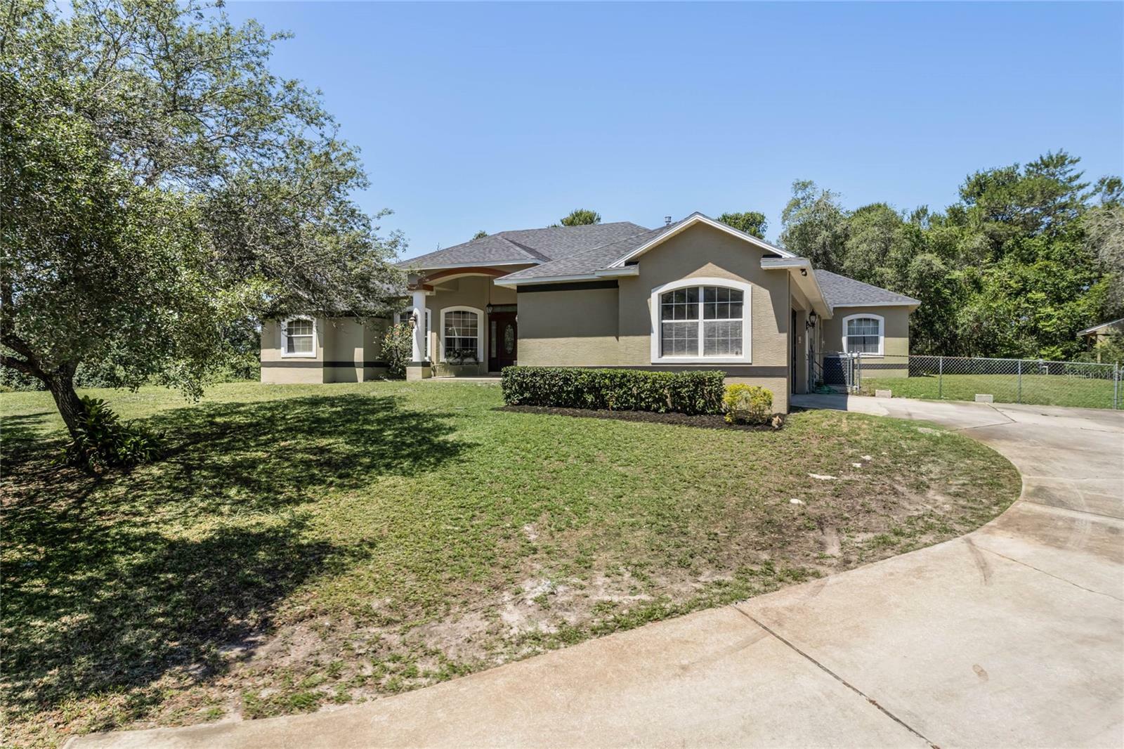 Property Photo:  311 Sand Pine Place  FL 32732 