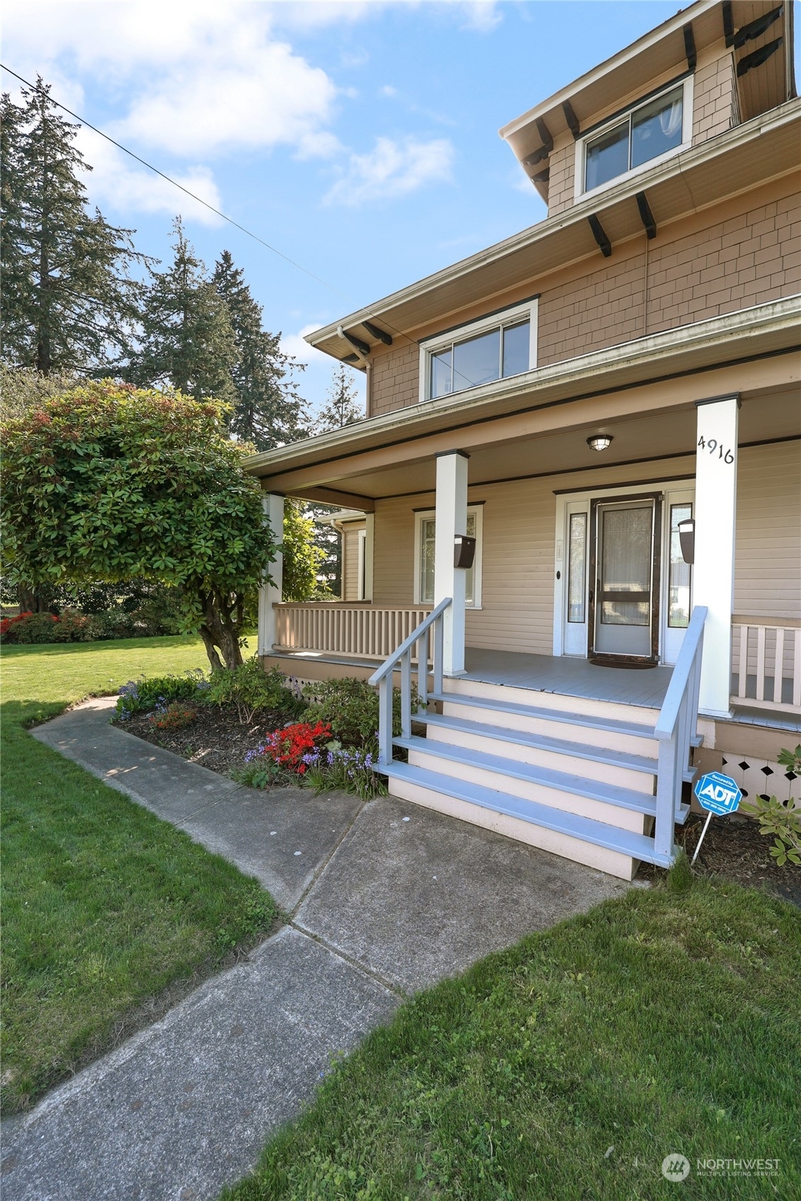 Property Photo:  4916 McKinley Avenue A & B  WA 98404 