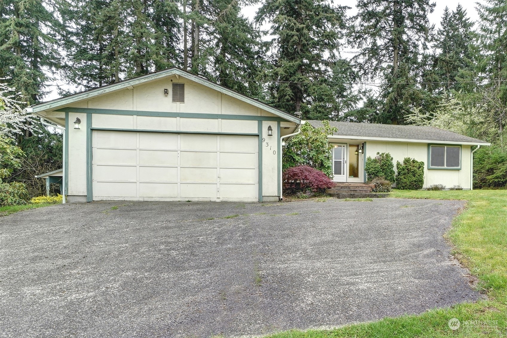 Property Photo: 9310 126th Street E WA 98373