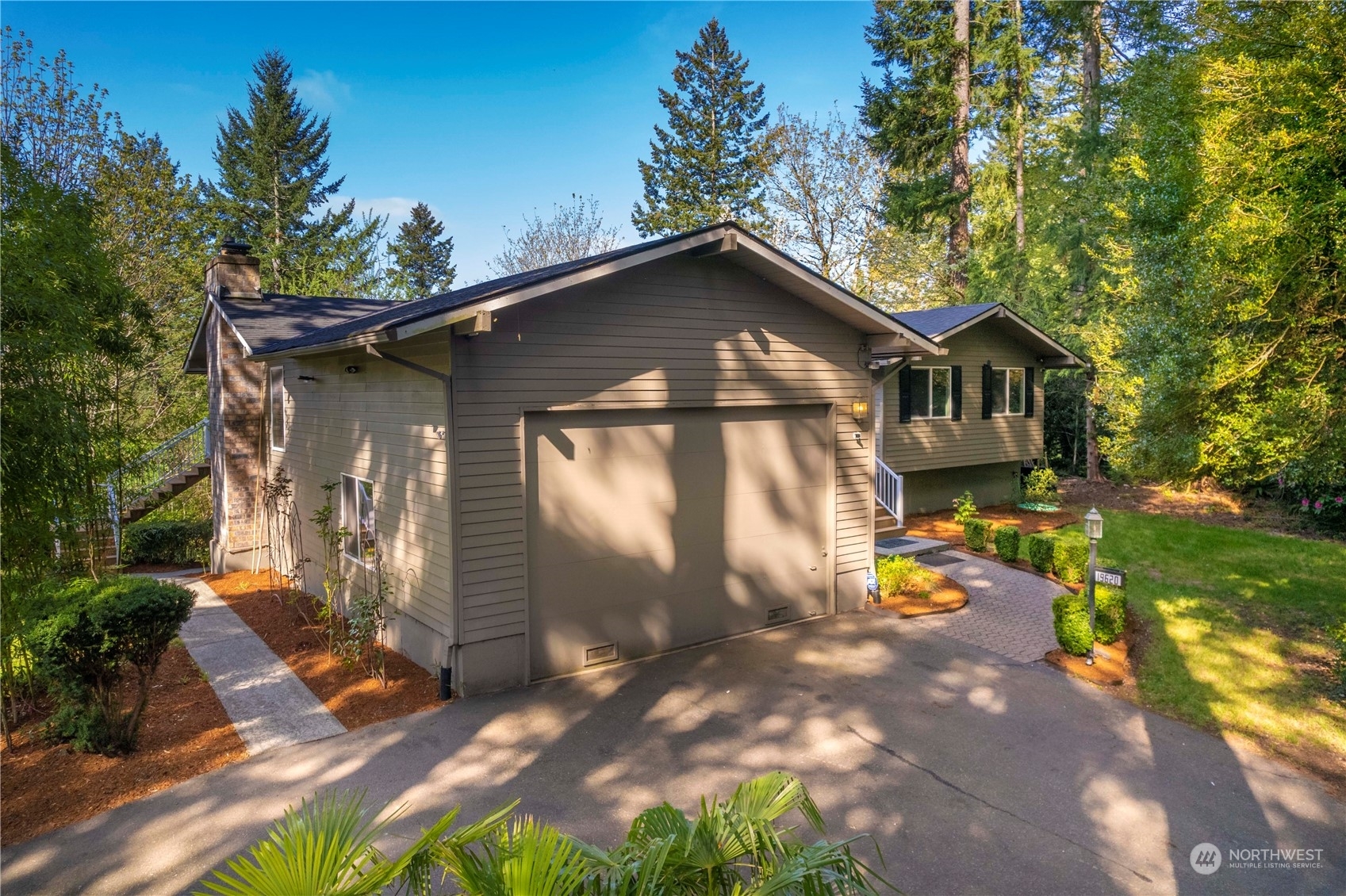 Property Photo:  19620 SE 220th Street  WA 98058 