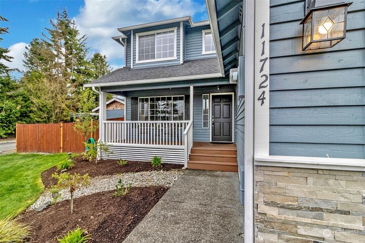 Property Photo:  11724 7th Street NE  WA 98258 